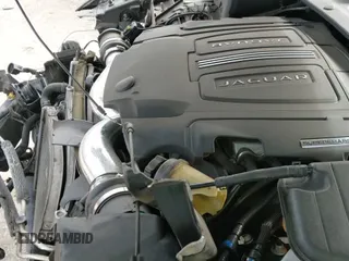 ✅ 2014 Jaguar XJ • VIN: SAJWA2EK3EMV58732 • Lot: 41367021. Wystawiony na IAAI z przebiegiem 64 208 mil. Bezpłatny archiwum sprzedaży aukcyjnych z USA i szczegółowy raport historii pojazdu na DreamBid. Zdjęcie 19.