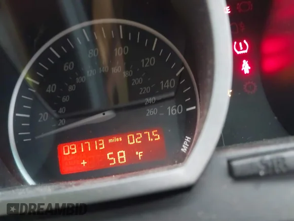 ✅ 2003 BMW Z4 2.5i • VIN: 4USBT33403LR63459 • Лот: 44622730. Опубліковано раніше на IAAI з пробігом 91 713 миль. Безкоштовний доступ до архіву аукціонних продажів зі США та докладний звіт про історію автомобіля на DreamBid. Зображення 7.