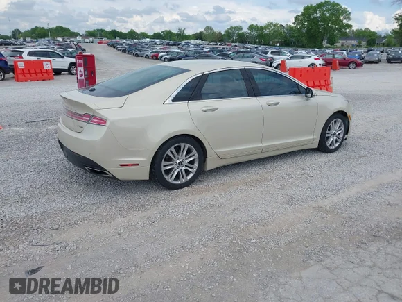 ✅ 2016 Lincoln MKZ • VIN: 3LN6L2J91GR624583 • Lot: 42113321. Wystawiony na IAAI z przebiegiem 126 592 mil. Bezpłatny archiwum sprzedaży aukcyjnych z USA i szczegółowy raport historii pojazdu na DreamBid. Zdjęcie 4.