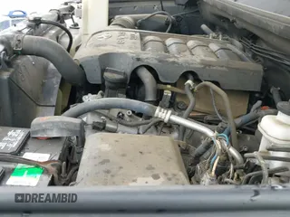 ✅ 2012 Toyota Sequoia SR5 • VIN: 5TDBY5G16CS069063 • Лот: 41561175. Опубликован ранее на IAAI с пробегом 140 627 миль. Бесплатный доступ к архиву аукционных продаж из США и подробный отчёт об истории автомобиля на DreamBid. Изображение 20.