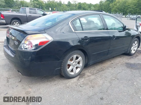 ✅ 2008 Nissan Altima SL • VIN: 1N4BL21E58N435249 • Lot: 43068851. Wystawiony na IAAI z przebiegiem 197 758 mil. Bezpłatny archiwum sprzedaży aukcyjnych z USA i szczegółowy raport historii pojazdu na DreamBid. Zdjęcie 4.