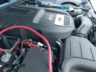 ✅ 2017 Jeep Wrangler Sahara • VIN: 1C4AJWBG6HL647236 • Lot: 41492670. Wystawiony na IAAI z przebiegiem 40 897 mil. Bezpłatny archiwum sprzedaży aukcyjnych z USA i szczegółowy raport historii pojazdu na DreamBid. Zdjęcie 20.