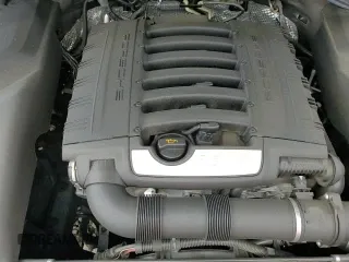 ✅ 2017 Porsche Cayenne • VIN: WP1AA2A25HKA84358 • Лот: 71681405. Опубликован ранее на Copart с пробегом 96 536 миль. Бесплатный доступ к архиву аукционных продаж из США и подробный отчёт об истории автомобиля на DreamBid. Изображение 14.