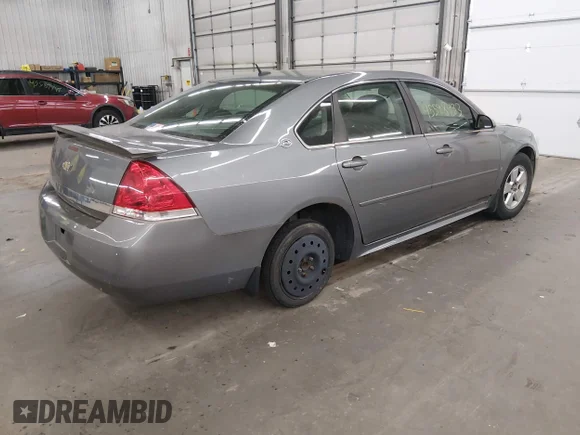 ✅ 2009 Chevrolet Impala LT • VIN: 2G1WT57K791241019 • Лот: 45598433. Опубліковано раніше на IAAI з пробігом 186 891 миль. Безкоштовний доступ до архіву аукціонних продажів зі США та докладний звіт про історію автомобіля на DreamBid. Зображення 4.
