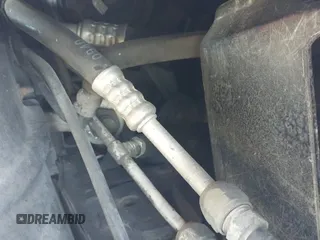 ✅ 1990 Chevrolet Corvette • VIN: 1G1YY3386L5117693 • Lot: 43176261. Wystawiony na IAAI z przebiegiem 91 793 mil. Bezpłatny archiwum sprzedaży aukcyjnych z USA i szczegółowy raport historii pojazdu na DreamBid. Zdjęcie 19.