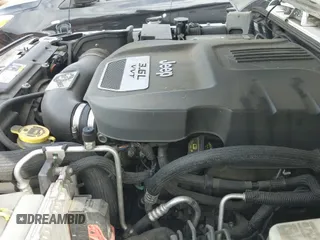 ✅ 2012 Jeep Wrangler Unlimited Sahara • VIN: 1C4HJWEG3CL252370 • Лот: 43379374. Опубликован ранее на IAAI с пробегом 219 023 миль. Бесплатный доступ к архиву аукционных продаж из США и подробный отчёт об истории автомобиля на DreamBid. Изображение 19.