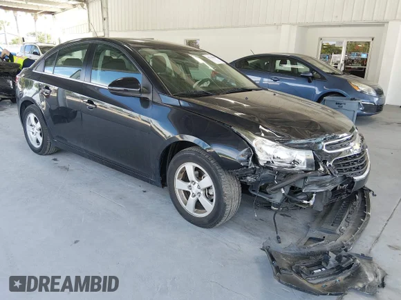 ✅ 2016 Chevrolet Cruze LT • VIN: 1G1PE5SBXG7227461 • Lot: 45314838. Wystawiony na IAAI z przebiegiem 70 432 mil. Bezpłatny archiwum sprzedaży aukcyjnych z USA i szczegółowy raport historii pojazdu na DreamBid. Zdjęcie 1.