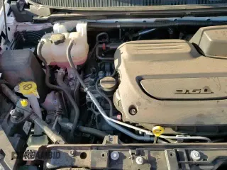 ✅ 2025 Chrysler Pacifica Select • VIN: 2C4RC1BG4SR552009 • Lot: 92821135. Listed on Copart with 23,643 mi. Free auction sales archive from the USA and detailed vehicle history report at DreamBid. Image 15.