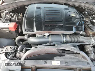 ✅ 2019 Jaguar F-Pace 30t Portfolio • VIN: SADCN2GX9KA600255 • Lot: 71052035. Wystawiony na Copart z przebiegiem 42 672 mil. Bezpłatny archiwum sprzedaży aukcyjnych z USA i szczegółowy raport historii pojazdu na DreamBid. Zdjęcie 16.