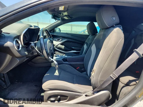 ✅ 2018 Chevrolet Camaro 1LT • VIN: 1G1FB1RX8J0188674 • Лот: 53652856. Опубликован ранее на Copart с пробегом 133 978 миль. Бесплатный доступ к архиву аукционных продаж из США и подробный отчёт об истории автомобиля на DreamBid. Изображение 7.