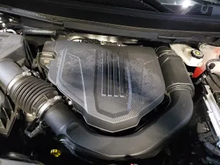 ✅ 2025 Buick Enclave Sport Touring • VIN: 5GAEVBRS0SJ148610 • Lot: 46108545. Listed on Copart with 1,992 mi. Free auction sales archive from the USA and detailed vehicle history report at DreamBid. Image 17.