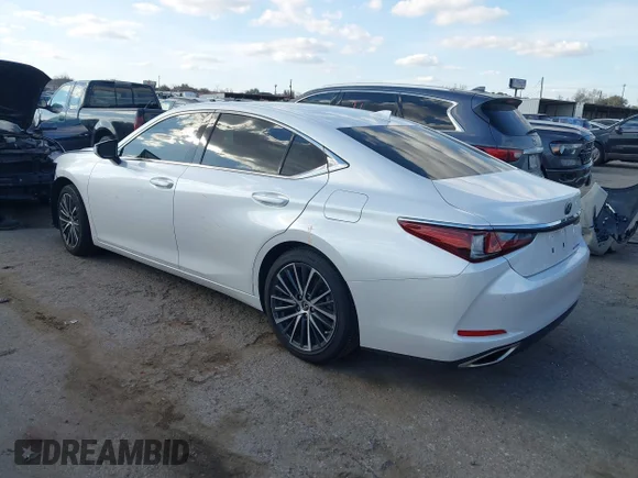 ✅ 2024 Lexus ES 350 • VIN: 58ADZ1B13RU174383 • Лот: 44355767. Опубліковано раніше на IAAI з пробігом 13 023 миль. Безкоштовний доступ до архіву аукціонних продажів зі США та докладний звіт про історію автомобіля на DreamBid. Зображення 3.
