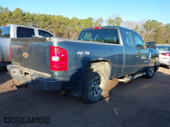 ✅ 2010 Chevrolet Silverado 1500 Work Truck • VIN: 1GCSKPE31AZ105321 • Лот: 44036883. Опубліковано раніше на IAAI з пробігом 195 048 миль. Безкоштовний доступ до архіву аукціонних продажів зі США та докладний звіт про історію автомобіля на DreamBid. Зображення 4.