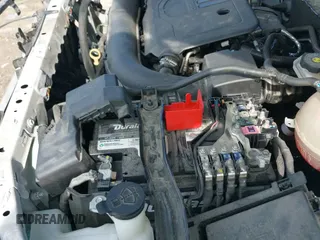 2021 Chevrolet Blazer LT z VIN 3GNKBCR46MS500552, wystawiony jako IAAI lot #42904644 z przebiegiem 77 103 mil mil oraz . Historia ofert i sprzedaży dostępna na DreamBid. Obrazek 19.