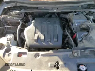 ✅ 2018 Mitsubishi Eclipse Cross ES • VIN: JA4AS3AA8JZ043242 • Lot: 85671645. Wystawiony na Copart z przebiegiem 113 382 mil. Bezpłatny archiwum sprzedaży aukcyjnych z USA i szczegółowy raport historii pojazdu na DreamBid. Zdjęcie 14.