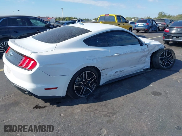 ✅ 2021 Ford Mustang EcoBoost • VIN: 1FA6P8TH0M5115878 • Lot: 44485511. Wystawiony na IAAI z przebiegiem 101 123 mil. Bezpłatny archiwum sprzedaży aukcyjnych z USA i szczegółowy raport historii pojazdu na DreamBid. Zdjęcie 4.