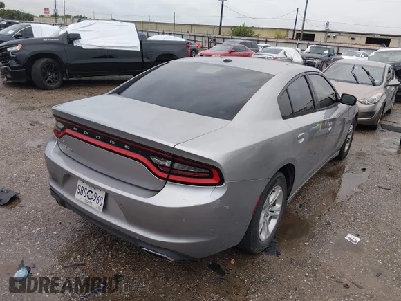 ✅ 2015 Dodge Charger SE • VIN: 2C3CDXBG7FH752193 • Лот: 45636281. Опубліковано раніше на IAAI з пробігом 176 885 миль. Безкоштовний доступ до архіву аукціонних продажів зі США та докладний звіт про історію автомобіля на DreamBid. Зображення 4.
