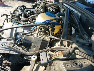 ✅ 2017 Porsche Macan S • VIN: WP1AB2A57HLB13439 • Lot: 43114944. Wystawiony na IAAI z przebiegiem 123 349 mil. Bezpłatny archiwum sprzedaży aukcyjnych z USA i szczegółowy raport historii pojazdu na DreamBid. Zdjęcie 20.