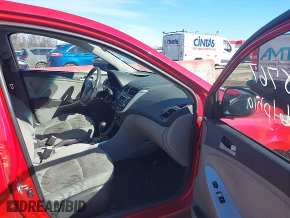 ✅ 2014 Hyundai Accent GLS • VIN: KMHCT4AE2EU664897 • Lot: 44138767. Listed on IAAI with 147,607 mi. Free auction sales archive from the USA and detailed vehicle history report at DreamBid. Image 5.