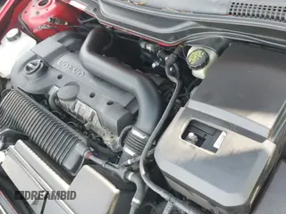 ✅ 2005 Volvo S40 • VIN: YV1MH682852077398 • Лот: 43542299. Опубликован ранее на IAAI с пробегом 157 776 миль. Бесплатный доступ к архиву аукционных продаж из США и подробный отчёт об истории автомобиля на DreamBid. Изображение 12.