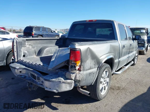 ✅ 2006 GMC Sierra 1500 SL • VIN: 2GTEC13V361300221 • Lot: 44024230. Wystawiony na IAAI z przebiegiem 298 185 mil. Bezpłatny archiwum sprzedaży aukcyjnych z USA i szczegółowy raport historii pojazdu na DreamBid. Zdjęcie 4.