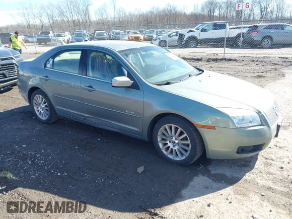 ✅ 2008 Mercury Milan Premier • VIN: 3MEHM08Z28R665681 • Lot: 44559378. Wystawiony na IAAI z przebiegiem 106 461 mil. Bezpłatny archiwum sprzedaży aukcyjnych z USA i szczegółowy raport historii pojazdu na DreamBid. Zdjęcie 1.