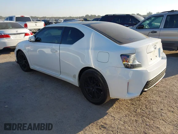 ✅ 2014 Scion tC Monogram • VIN: JTKJF5C72E3074107 • Lot: 43448713. Wystawiony na IAAI z przebiegiem 84 697 mil. Bezpłatny archiwum sprzedaży aukcyjnych z USA i szczegółowy raport historii pojazdu na DreamBid. Zdjęcie 3.