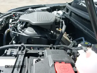 ✅ 2025 Cadillac XT5 AWD Sport • VIN: 1GYKNGRSXSZ135129 • Lot: 43274061. Listed on IAAI with 378 mi. Free auction sales archive from the USA and detailed vehicle history report at DreamBid. Image 19.