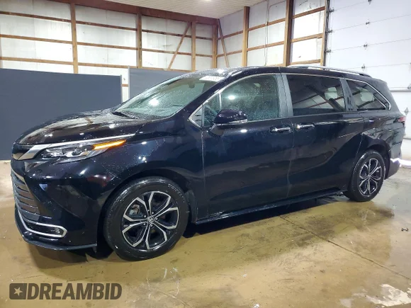 ✅ 2025 Toyota Sienna Platinum • VIN: 5TDESKFC8SS157465 • Lot: 50831956. Wystawiony na Copart z przebiegiem 15 441 mil. Bezpłatny archiwum sprzedaży aukcyjnych z USA i szczegółowy raport historii pojazdu na DreamBid. Zdjęcie 1.
