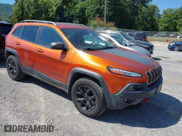 ✅ 2015 Jeep Cherokee Trailhawk • VIN: 1C4PJMBSXFW644063 • Lot: 45404326. Wystawiony na IAAI z przebiegiem 186 338 mil. Bezpłatny archiwum sprzedaży aukcyjnych z USA i szczegółowy raport historii pojazdu na DreamBid. Zdjęcie 1.
