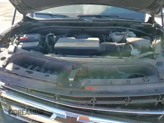 2024 Chevrolet Suburban LT z VIN 1GNSCCKD4RR177376, wystawiony jako Copart lot #86729385 z przebiegiem 65 380 mil mil oraz Szkoda całkowita • Salvage title. Historia ofert i sprzedaży dostępna na DreamBid. Obrazek 16.