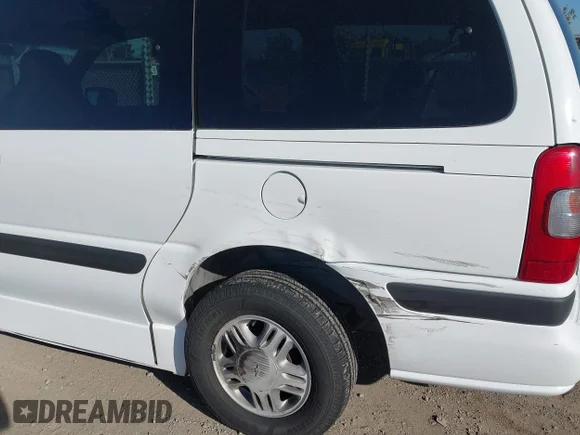 ✅ 2003 Chevrolet Venture • VIN: 1GBDX23E23D222430 • Lot: 43229237. Wystawiony na IAAI z przebiegiem 81 734 mil. Bezpłatny archiwum sprzedaży aukcyjnych z USA i szczegółowy raport historii pojazdu na DreamBid. Zdjęcie 6.