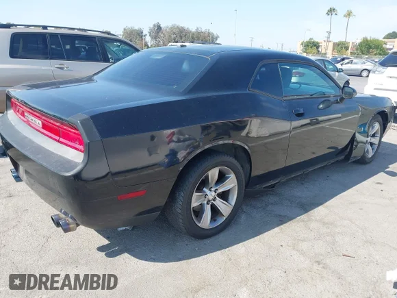 ✅ 2012 Dodge Challenger SXT • VIN: 2C3CDYAG3CH186696 • Лот: 42896934. Опубліковано раніше на IAAI з пробігом 167 219 миль. Безкоштовний доступ до архіву аукціонних продажів зі США та докладний звіт про історію автомобіля на DreamBid. Зображення 4.