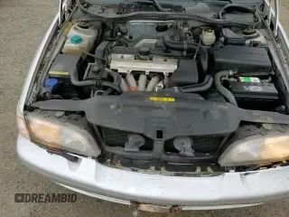 ✅ 1998 Volvo C70 • VIN: YV1NC5671WJ000469 • Лот: 84331814. Опубликован ранее на Copart с пробегом 83 803 миль. Бесплатный доступ к архиву аукционных продаж из США и подробный отчёт об истории автомобиля на DreamBid. Изображение 13.