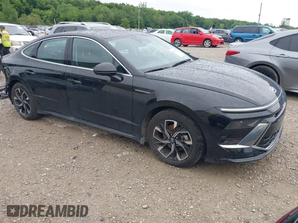 ✅ 2025 Hyundai Sonata SEL • VIN: KMHL64JA8SA505576 • Lot: 45414066. Listed on IAAI with 14,070 mi. Free auction sales archive from the USA and detailed vehicle history report at DreamBid. Image 1.