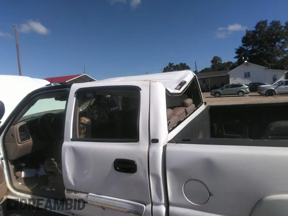 ✅ 2004 Chevrolet Silverado 2500HD LS • VIN: 1GCHK23264F214399 • Lot: 43370654. Wystawiony na IAAI z przebiegiem 412 334 mil. Bezpłatny archiwum sprzedaży aukcyjnych z USA i szczegółowy raport historii pojazdu na DreamBid. Zdjęcie 6.