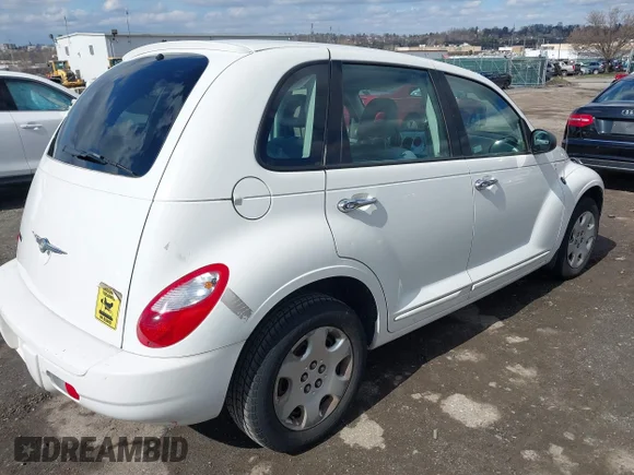 ✅ 2009 Chrysler PT Cruiser • VIN: 3A8FY48909T533133 • Lot: 44642120. Wystawiony na IAAI z przebiegiem 89 841 mil. Bezpłatny archiwum sprzedaży aukcyjnych z USA i szczegółowy raport historii pojazdu na DreamBid. Zdjęcie 4.