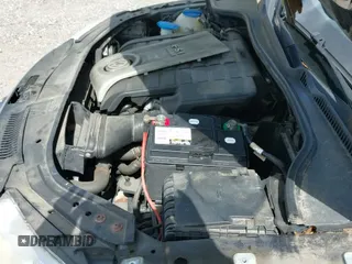 ✅ 2008 Volkswagen Eos Turbo • VIN: WVWAA71F68V048081 • Lot: 43168950. Wystawiony na IAAI z przebiegiem 132 155 mil. Bezpłatny archiwum sprzedaży aukcyjnych z USA i szczegółowy raport historii pojazdu na DreamBid. Zdjęcie 17.