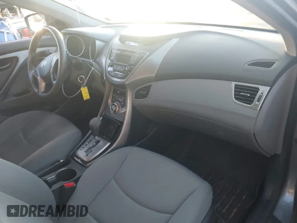 ✅ 2013 Hyundai Elantra Limited • VIN: KMHDH4AE8DU928077 • Lot: 44095674. Wystawiony na IAAI z przebiegiem 112 233 mil. Bezpłatny archiwum sprzedaży aukcyjnych z USA i szczegółowy raport historii pojazdu na DreamBid. Zdjęcie 5.