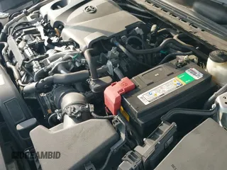 ✅ 2018 Toyota Camry SE • VIN: 4T1B11HK3JU573269 • Lot: 43728872. Wystawiony na IAAI z przebiegiem 157 054 mil. Bezpłatny archiwum sprzedaży aukcyjnych z USA i szczegółowy raport historii pojazdu na DreamBid. Zdjęcie 18.