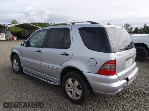 ✅ 2005 Mercedes-Benz M 350 • VIN: 4JGAB57EX5A521544 • Lot: 45074165. Wystawiony na IAAI z przebiegiem 113 112 mil. Bezpłatny archiwum sprzedaży aukcyjnych z USA i szczegółowy raport historii pojazdu na DreamBid. Zdjęcie 3.