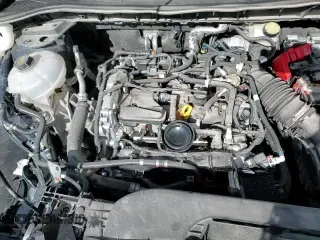 ✅ 2022 Ford Escape SEL • VIN: 1FMCU9H67NUB22445 • Lot: 87472485. Listed on Copart with 32,700 mi. Free auction sales archive from the USA and detailed vehicle history report at DreamBid. Image 16.