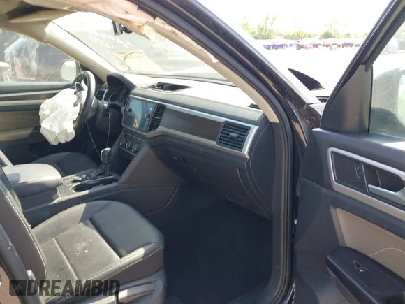 ✅ 2021 Volkswagen Atlas SE • VIN: 1V2KP2CA7MC539769 • Lot: 39986491. Wystawiony na IAAI z przebiegiem 37 066 mil. Bezpłatny archiwum sprzedaży aukcyjnych z USA i szczegółowy raport historii pojazdu na DreamBid. Zdjęcie 5.