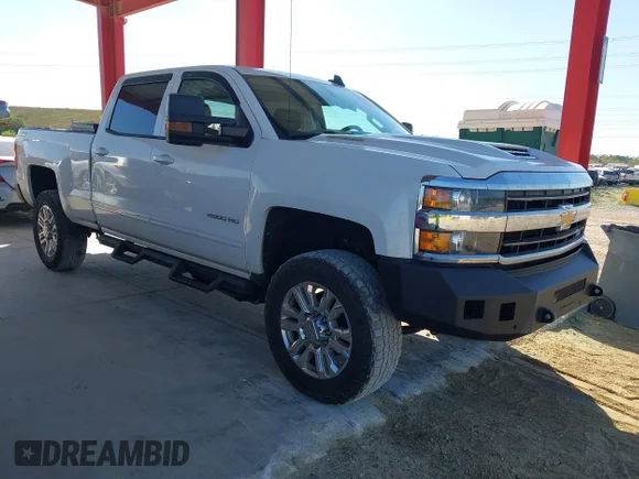 ✅ 2018 Chevrolet Silverado 2500HD LT • VIN: 1GC1KVEYXJF250791 • Лот: 43760326. Опубликован ранее на IAAI с пробегом 136 425 миль. Бесплатный доступ к архиву аукционных продаж из США и подробный отчёт об истории автомобиля на DreamBid. Изображение 1.