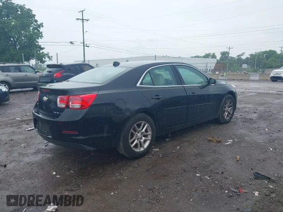 ✅ 2013 Chevrolet Malibu LT • VIN: 1G11C5SA8DF318569 • Lot: 45245309. Wystawiony na IAAI z przebiegiem 204 771 mil. Bezpłatny archiwum sprzedaży aukcyjnych z USA i szczegółowy raport historii pojazdu na DreamBid. Zdjęcie 4.