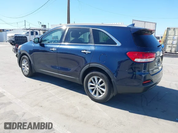 ✅ 2018 Kia Sorento LX • VIN: 5XYPG4A38JG343631 • Lot: 44865399. Wystawiony na IAAI z przebiegiem 107 298 mil. Bezpłatny archiwum sprzedaży aukcyjnych z USA i szczegółowy raport historii pojazdu na DreamBid. Zdjęcie 3.