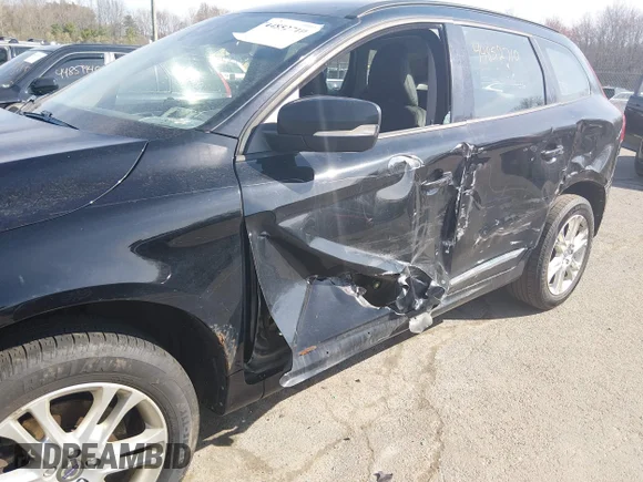 ✅ 2015 Volvo XC60 T5 Drive-E • VIN: YV440MDJXF2730133 • Lot: 44852710. Wystawiony na IAAI z przebiegiem 285 616 mil. Bezpłatny archiwum sprzedaży aukcyjnych z USA i szczegółowy raport historii pojazdu na DreamBid. Zdjęcie 12.