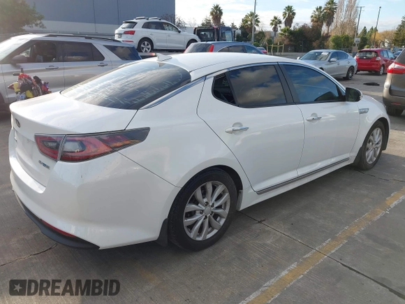 ✅ 2015 Kia Optima EX • VIN: KNAGN4AD7F5084285 • Lot: 44101193. Wystawiony na IAAI z przebiegiem 138 256 mil. Bezpłatny archiwum sprzedaży aukcyjnych z USA i szczegółowy raport historii pojazdu na DreamBid. Zdjęcie 4.