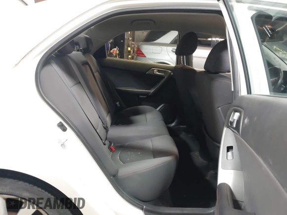 ✅ 2011 Kia Forte SX • VIN: KNAFW4A30B5417713 • Lot: 44425002. Wystawiony na IAAI z przebiegiem 135 174 mil. Bezpłatny archiwum sprzedaży aukcyjnych z USA i szczegółowy raport historii pojazdu na DreamBid. Zdjęcie 8.