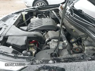 ✅ 2022 Mitsubishi Eclipse Cross LE • VIN: JA4ATVAA7NZ027693 • Lot: 42506302. Wystawiony na IAAI z przebiegiem 118 416 mil. Bezpłatny archiwum sprzedaży aukcyjnych z USA i szczegółowy raport historii pojazdu na DreamBid. Zdjęcie 19.